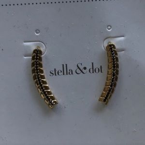 Stella & Dot Gilded Path Ear Climbers